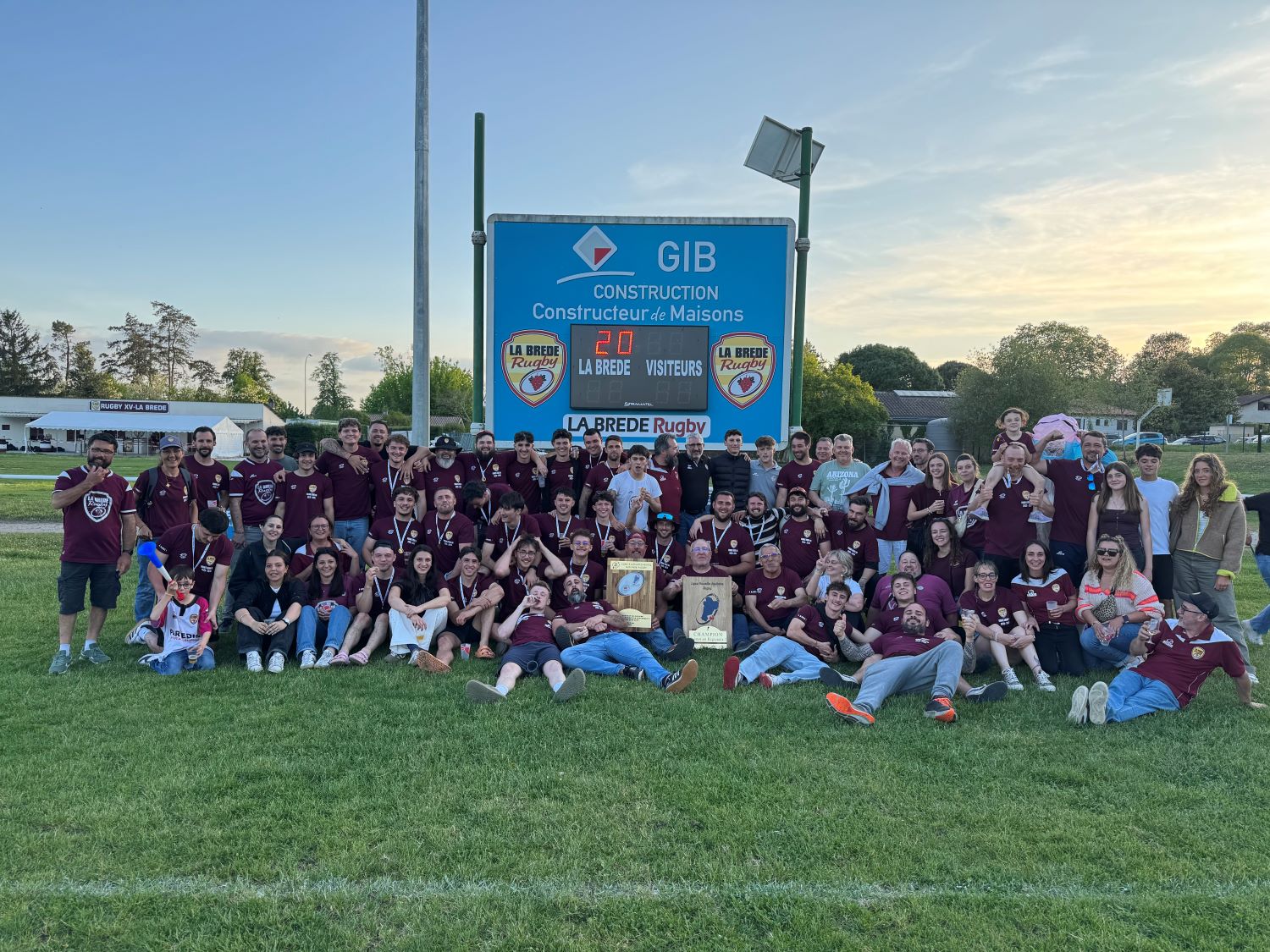 Félicitations aux Séniors du club de Rugby de La Brède
